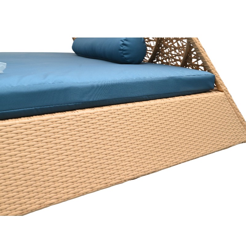 Outdoor Canopy Daybed | Stylish Rattan Lounge Chair for Garden and Patio