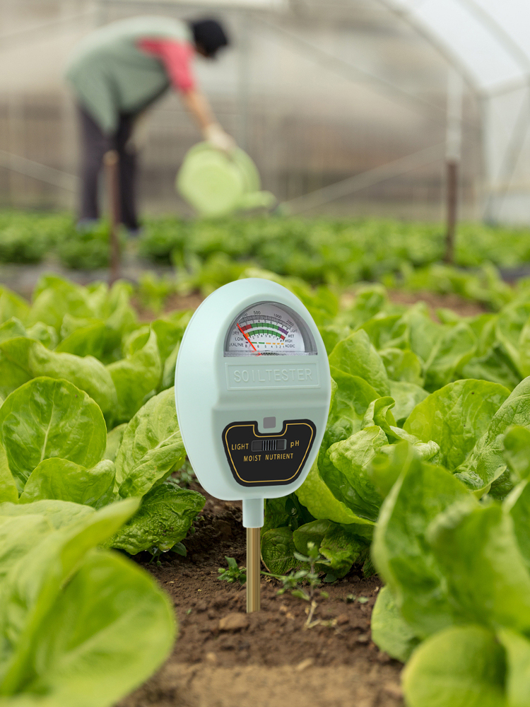 Professional 4-in-1 Digital Soil Tester – Fast, High Sensitivity pH, Moisture, Nutrient & Light Meter for Garden, Home & Greenhouse