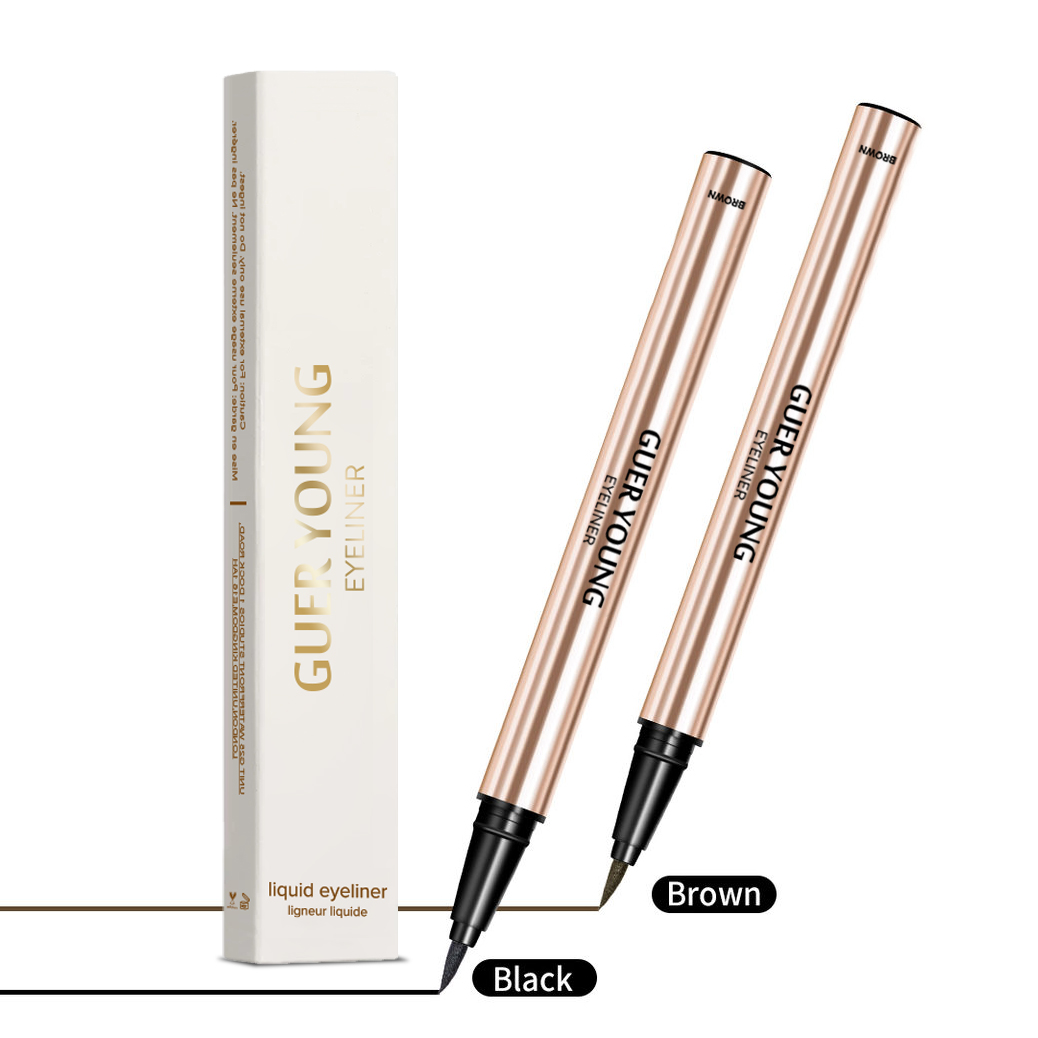 Smudge-Proof Eyeliner Pen – Fine Felt Tip for Flawless Winged Lines