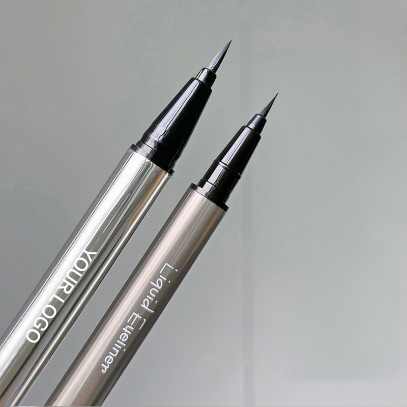 Double-Ended Eyeliner Pen – Precision & Versatile Design