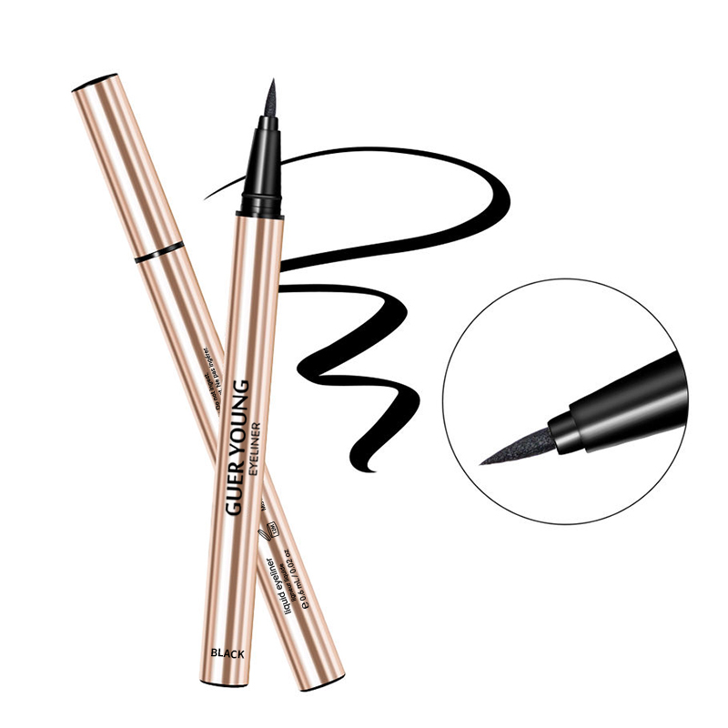 Smudge-Proof Eyeliner Pen – Fine Felt Tip for Flawless Winged Lines