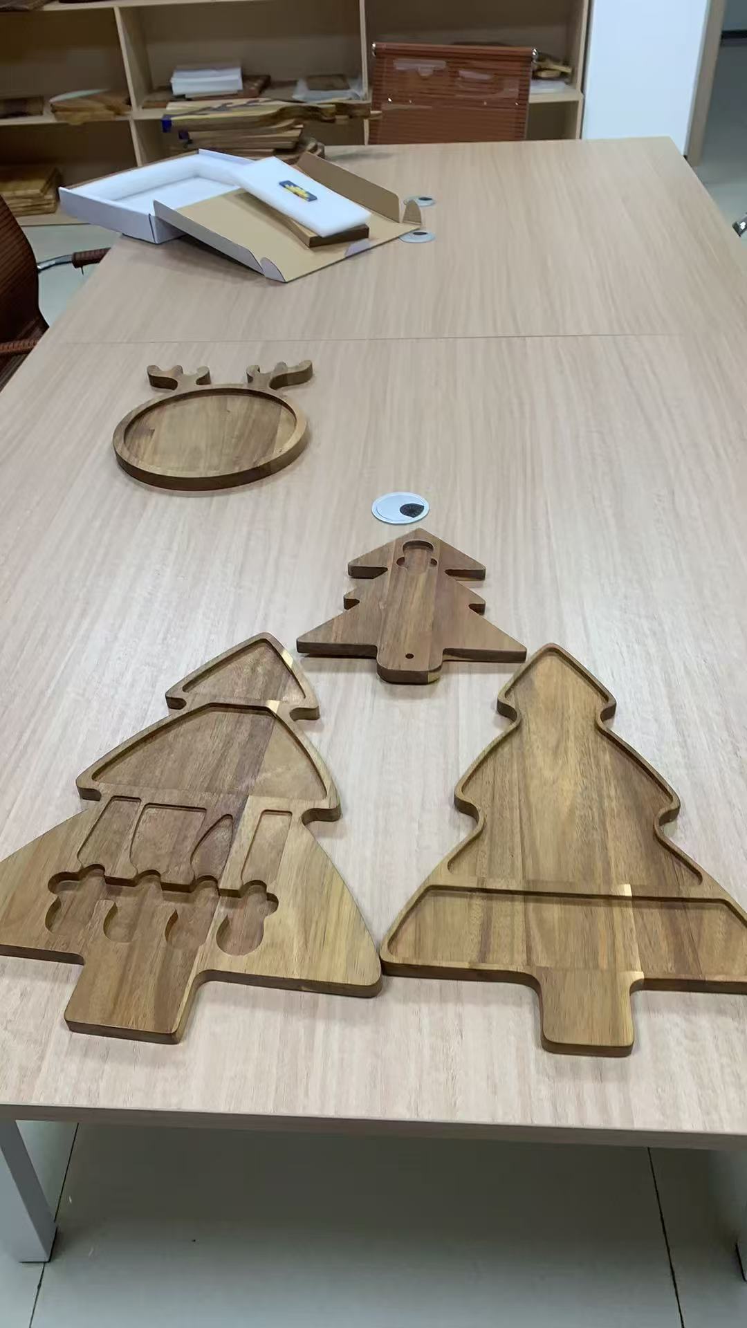 The Rise of Xmas Tree Charcuterie Boards: Holiday Kitchenware Trends for 2025