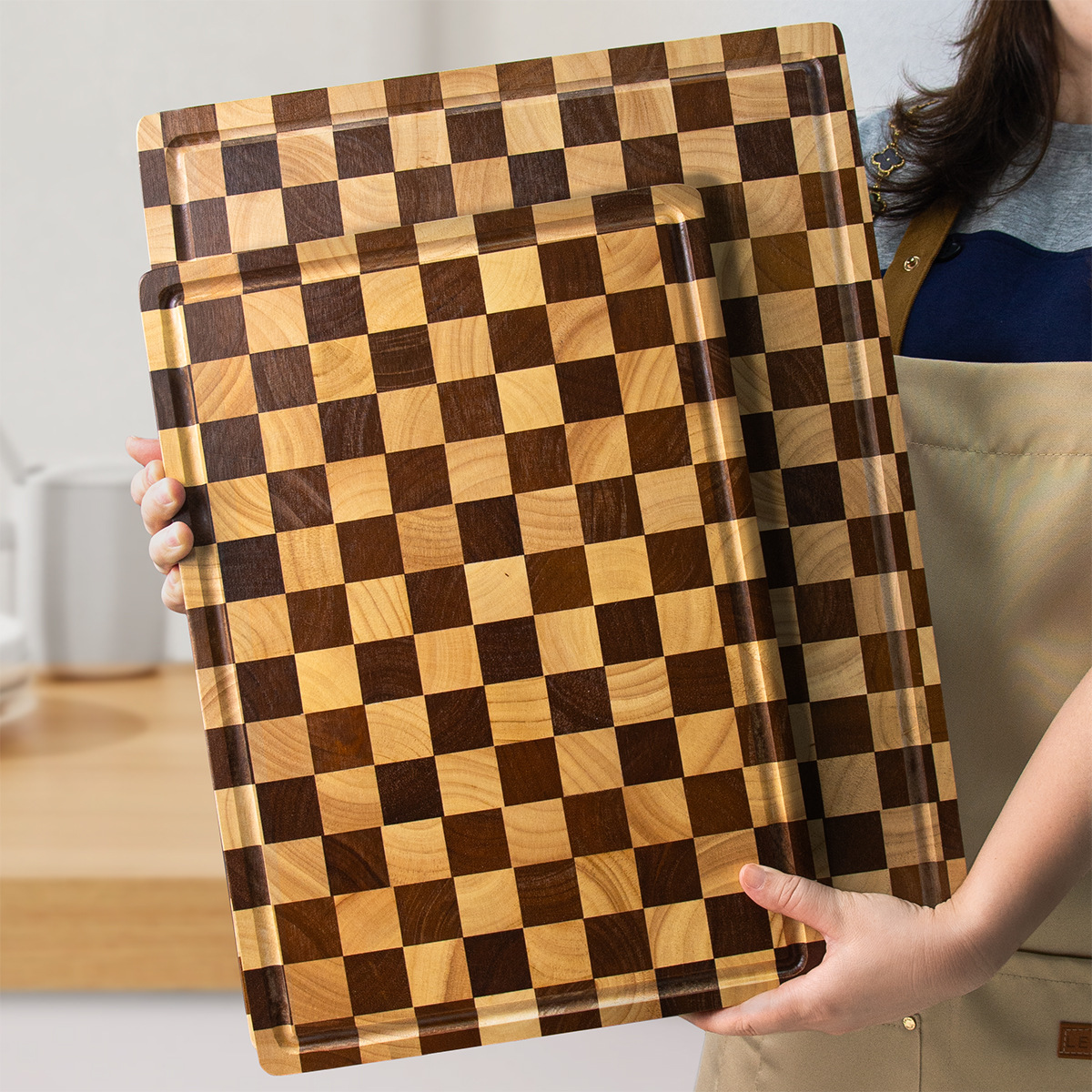 Checkered Rubber Wood Cutting Board Checkered Rubber Wood Cutting Board