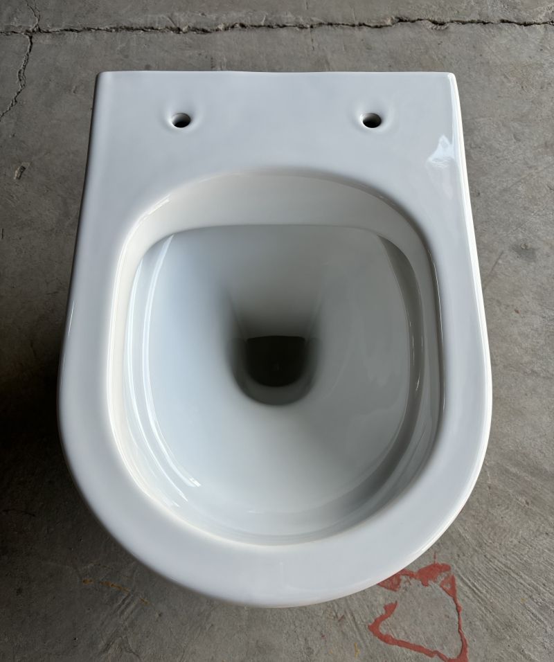 Modern Wall-Hung Ceramic Toilet with Soft Close Lid