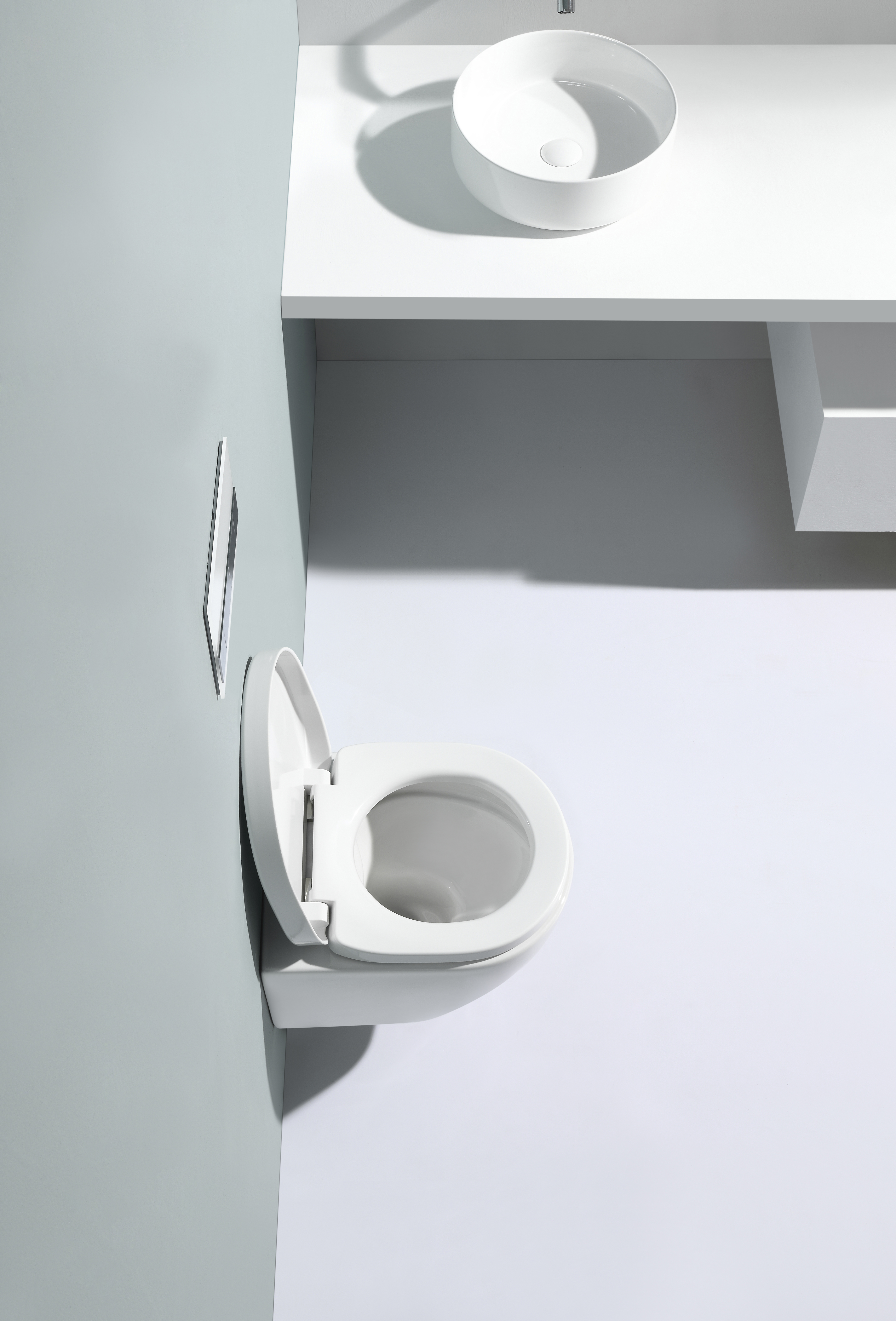 Rimless Wall Hung Toilet – Modern Minimalist Design, Silent Flush, Water-Saving Ceramic WC