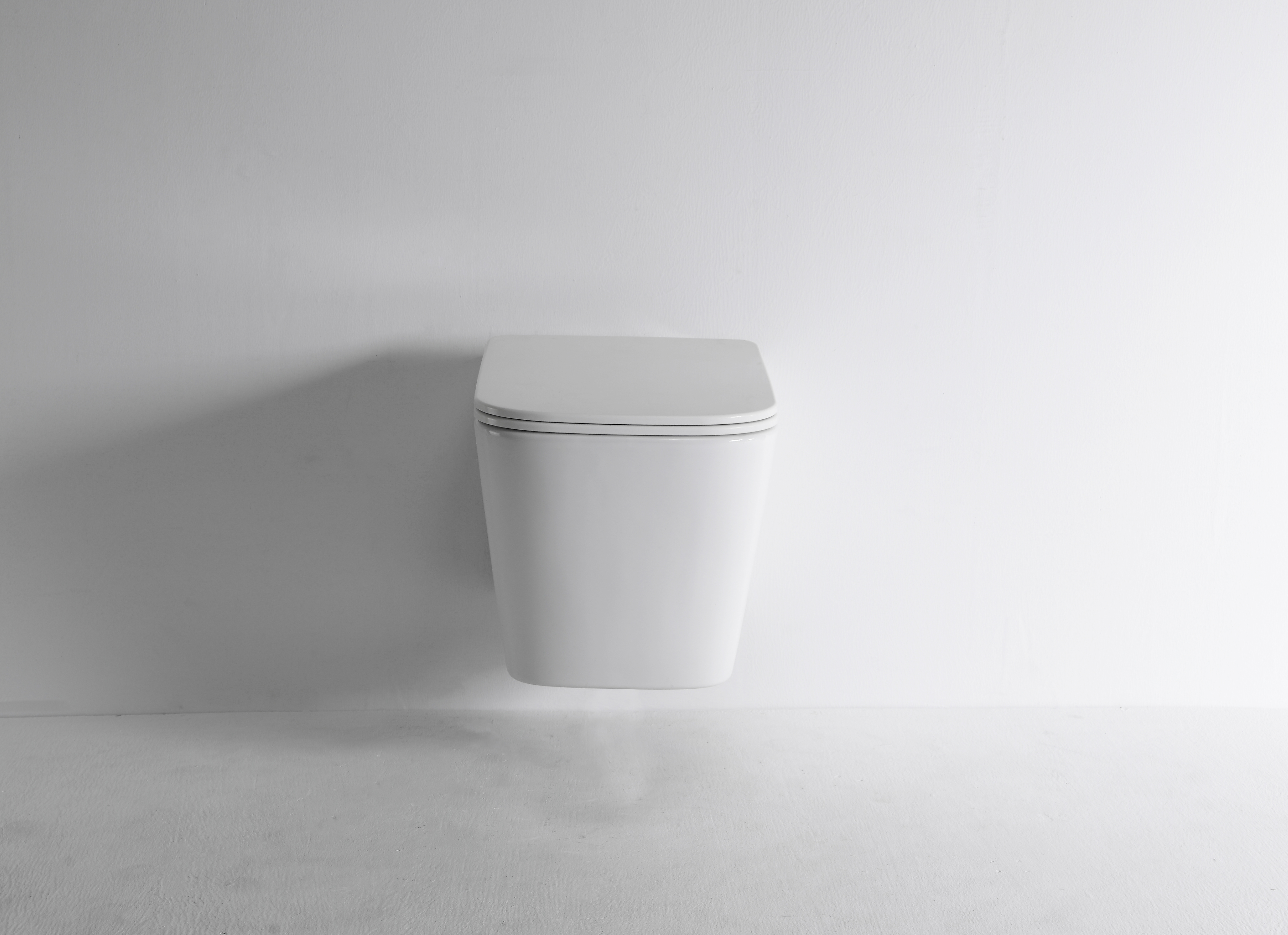 Wandhängendes WC 2417D – Modernes, platzsparendes, spülrandloses Design