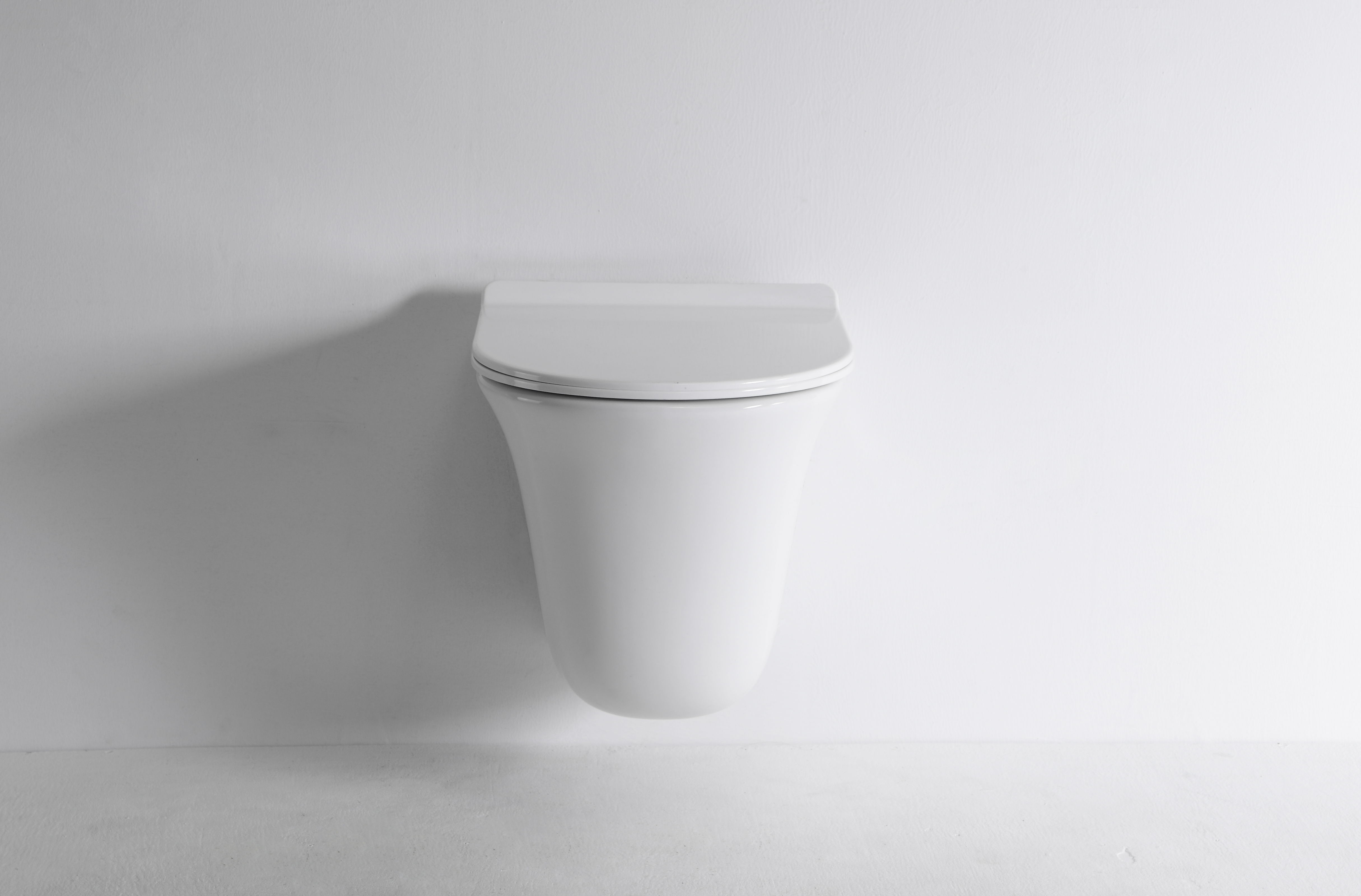 Modelo 2441A Vaso Sanitário Suspenso – WC Cerâmico Moderno de Parede