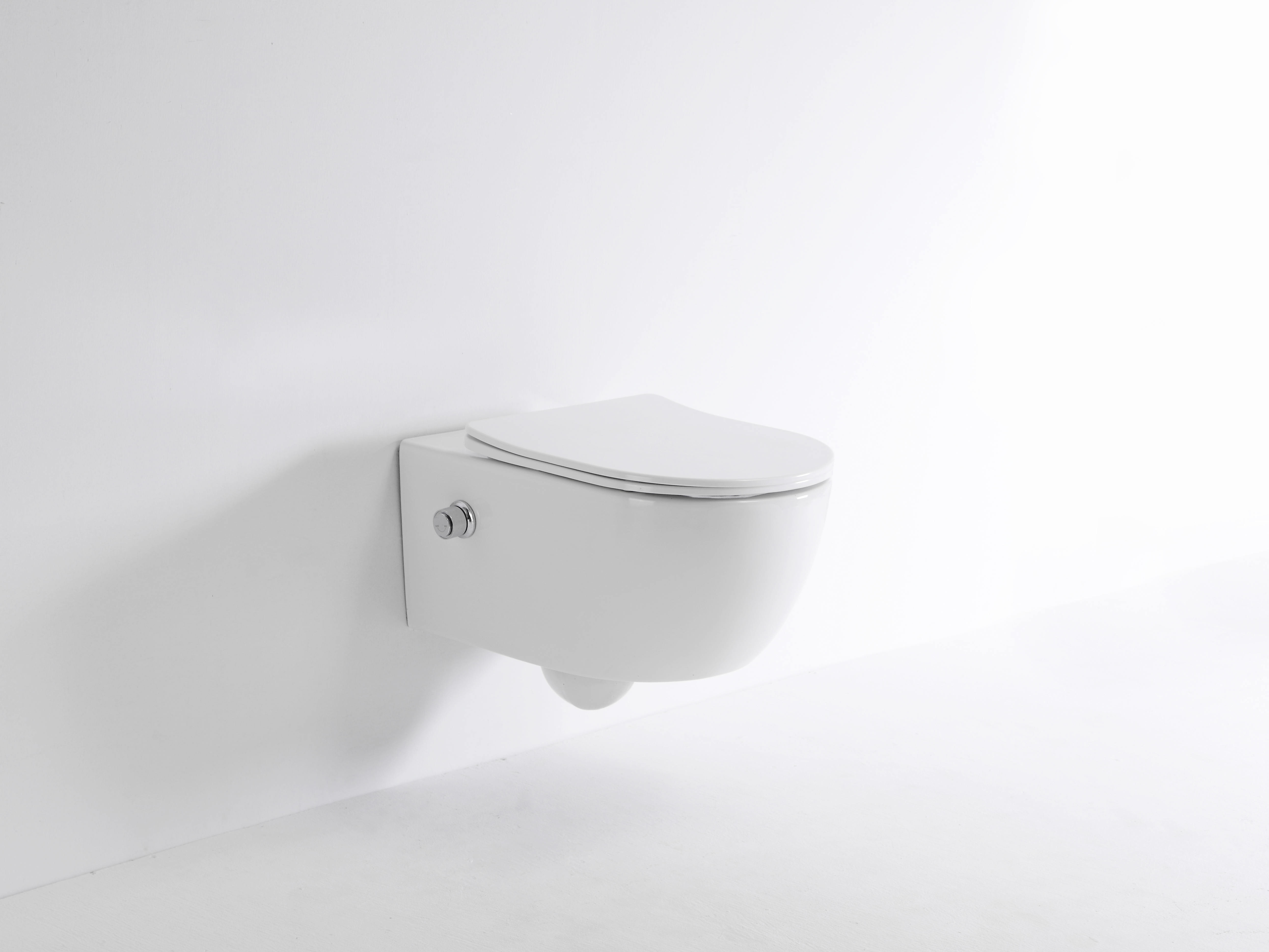 WC Sospeso Moderno in Ceramica con Sedile Soft-Close – Design Minimalista Europeo