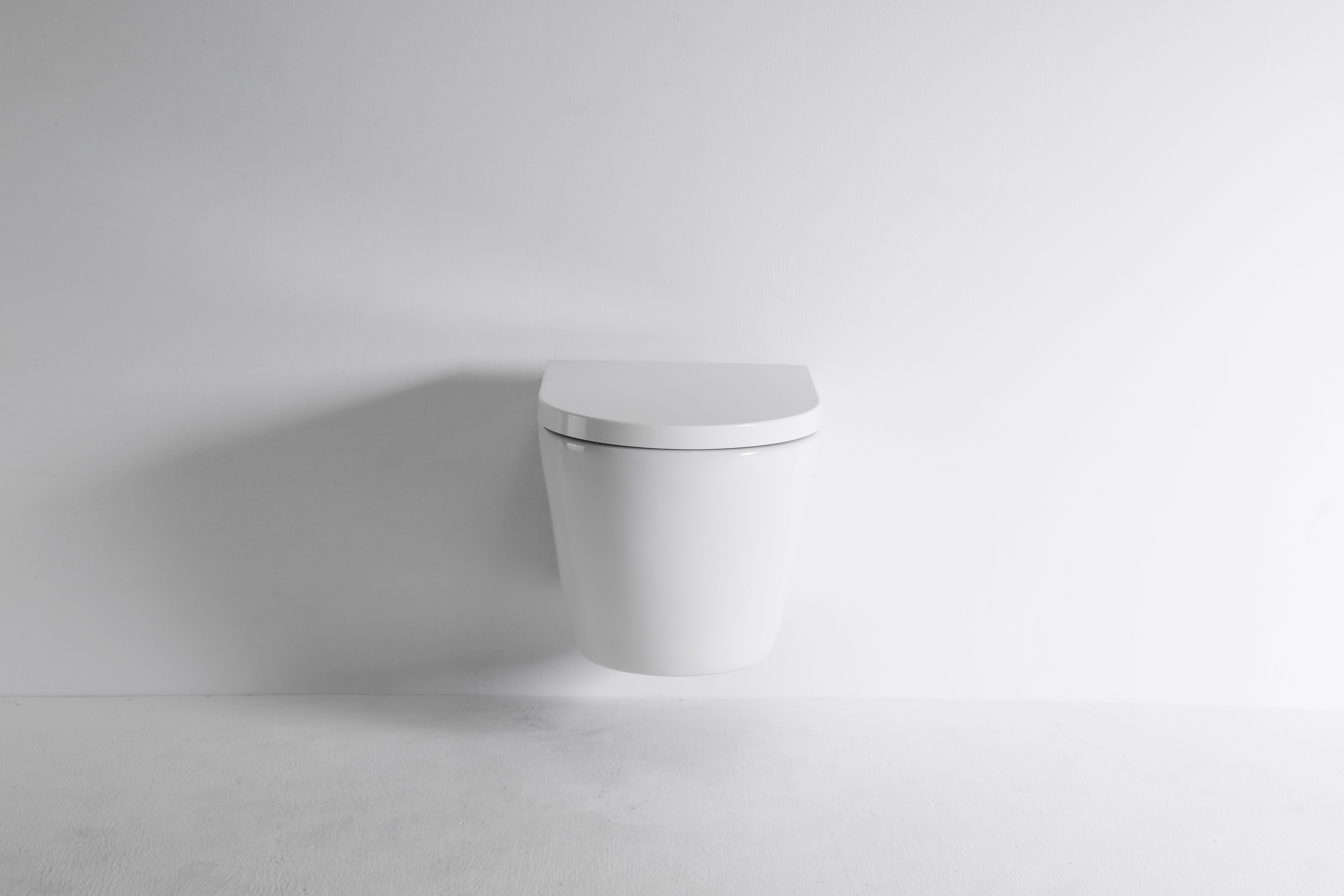 Wandgemonteerd Toilet 2476 – Stijlvol, Compact en Waterbesparend