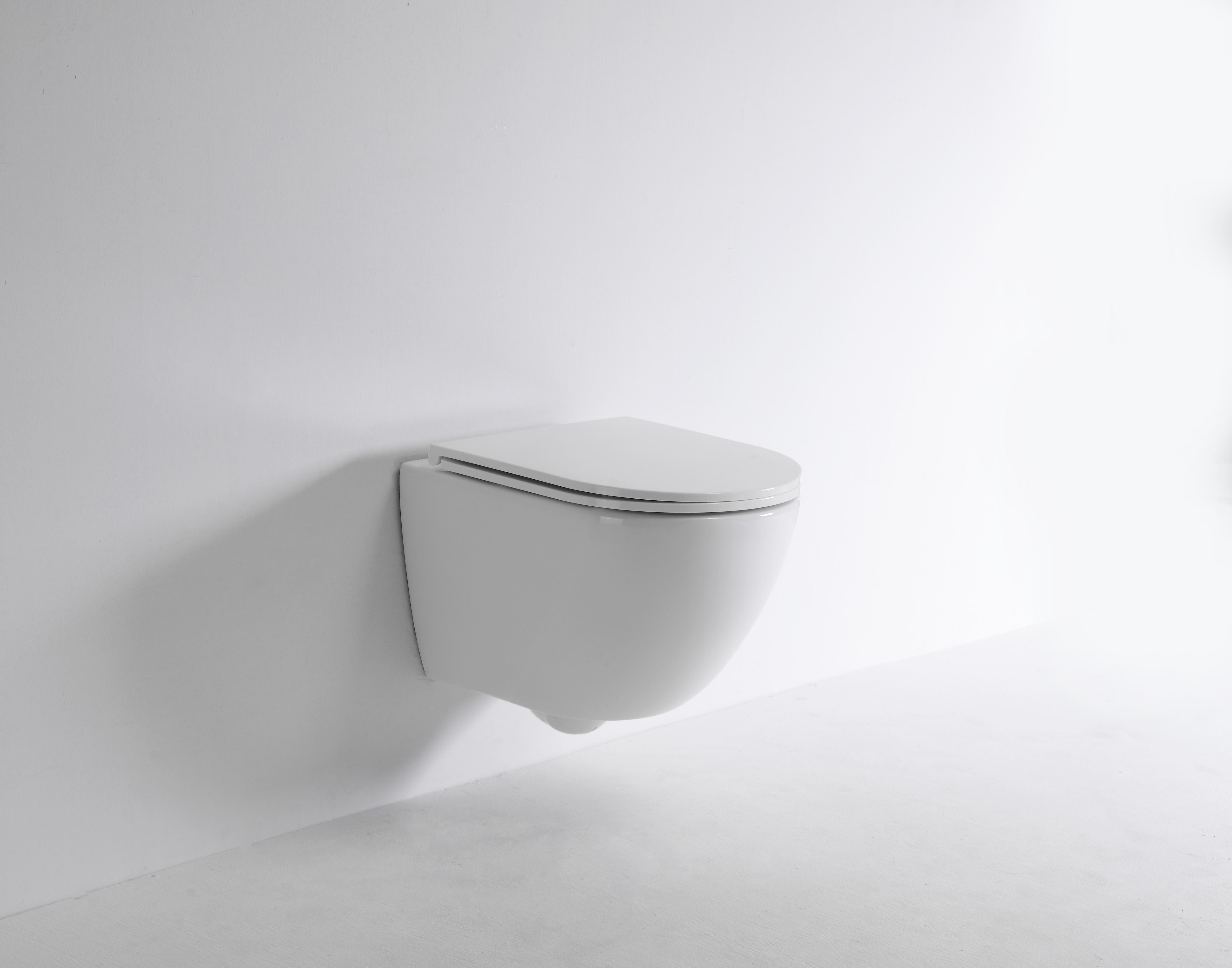 Compact Rimless Wall-Hung Toilet – Minimalist Design, Hygienic & Water-Saving