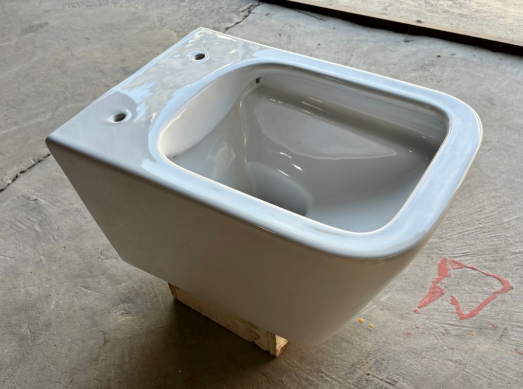 Modern Wall-Mounted Square Ceramic Toilet with Concealed Tank and Dual-Flush - Model BF2370D