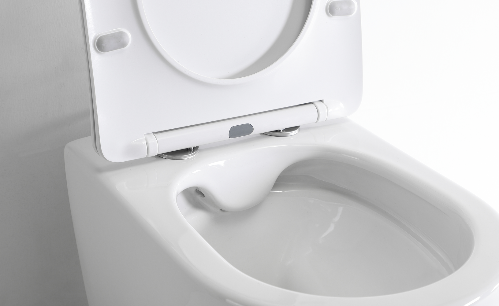 BF2490 Rimless Back-to-Wall Ceramic Toilet 510×363×400 mm, 3/6L Washdown, Soft-Close UF Seat