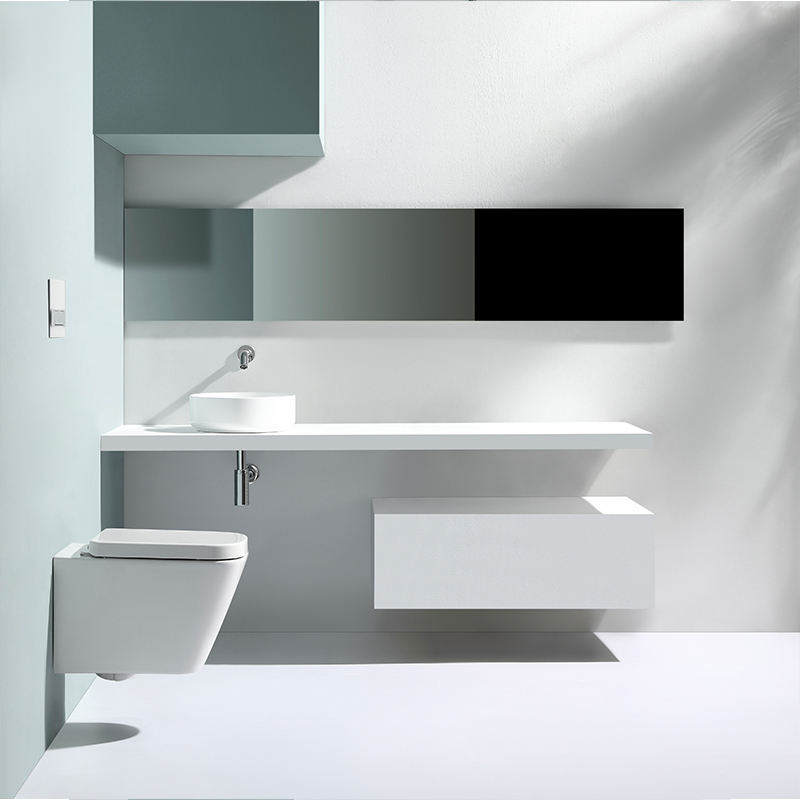 Rimless Wall Hung Toilet BF 2470 – Modern Ceramic Wall Mounted WC with Soft Close UF Seat