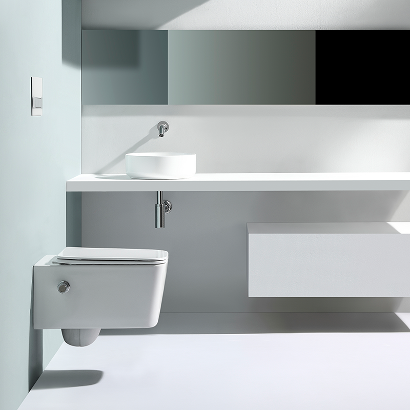Vaso Sanitário Suspenso BF295G18 com Tampa de Fechamento Suave e Design Moderno