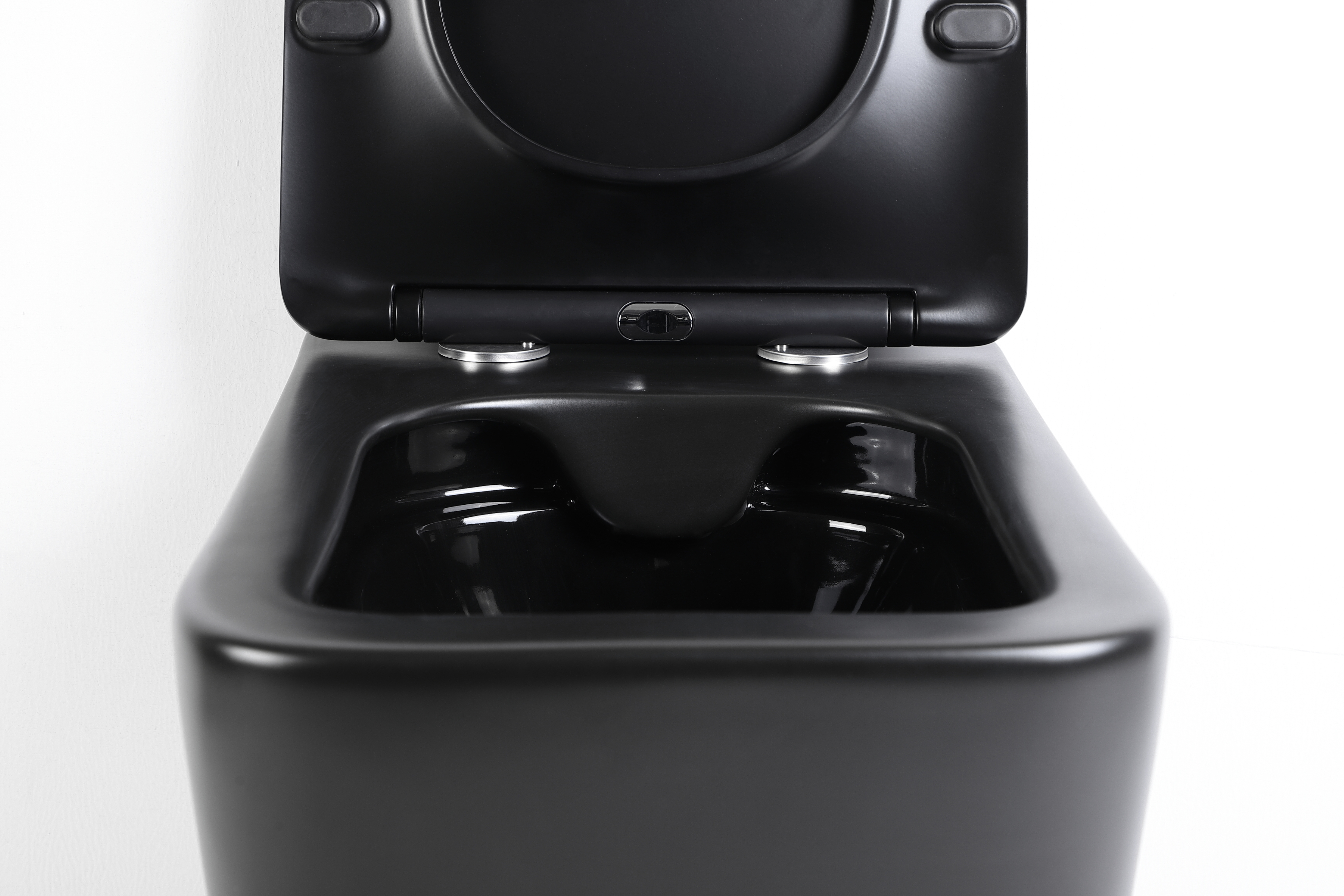 Modern Matte Black Wall-Hung Toilet – Sleek Minimalist Design for Contemporary Bathrooms