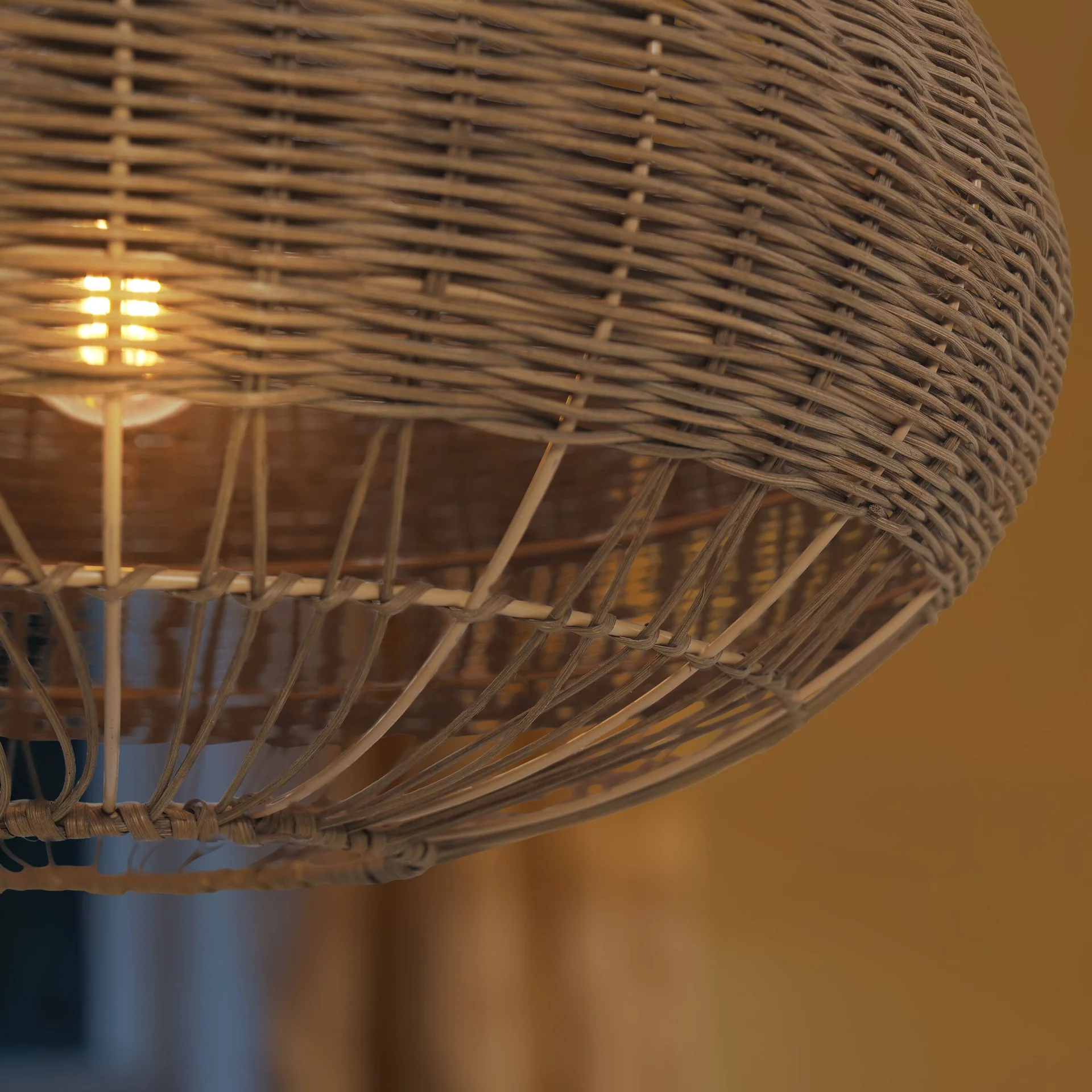Modern Handwoven Rattan Pendant Light for Dining Room Cafe Hotel