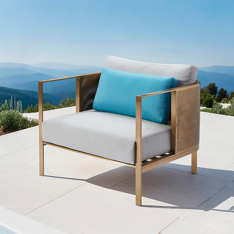 Minimalist Lounge Style Rustproof Structure Waterproof Aluminum Outdoor Garden Armchair