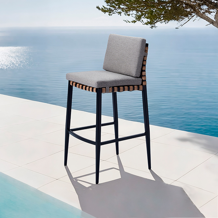 Durable Lightweight Outdoor Bar Chair Woven Backrest Patio Stool