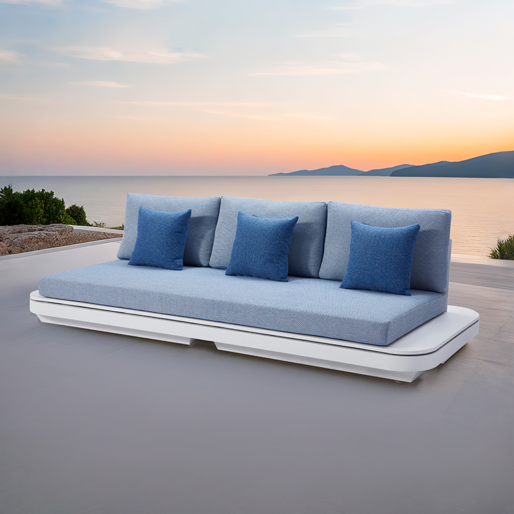 Sophisticated Hotel Patio Lounge Furniture Compact Sun-Resistant Aluminum Sofa Set with Cushion