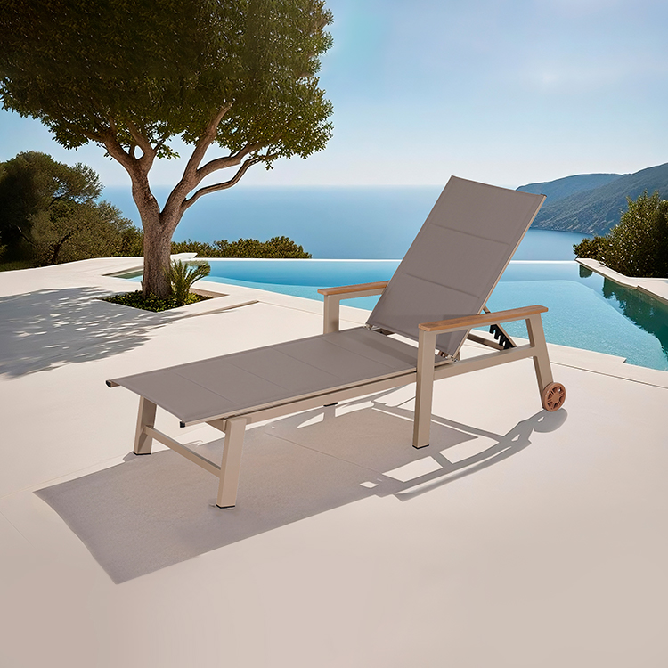 Lightweight and Durable Luxury Aluminum Adjustable Backrest Outdoor Poolside Chaise Lounge Chair with Wheels