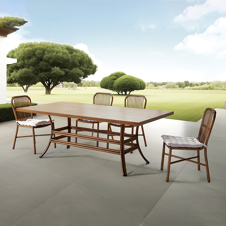 Outdoor Table Chairs