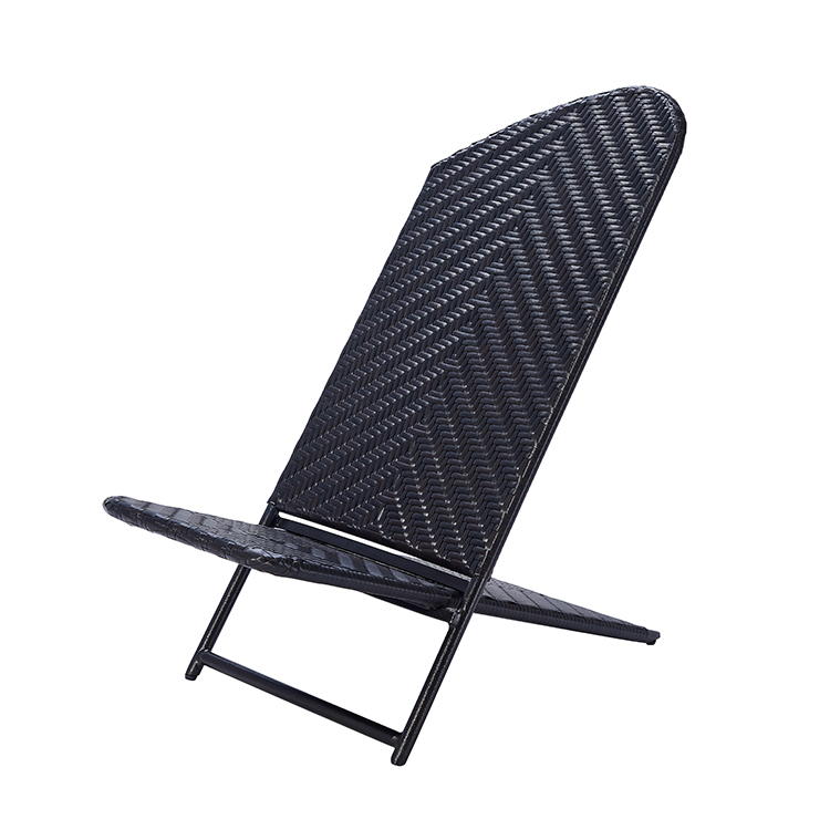 Easy-Clean Lightweight Modern Foldable Outdoor Furniture PE Rattan Folding Deck Patio Chair