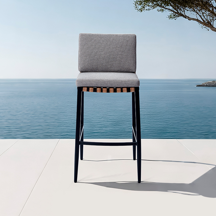 Durable Lightweight Outdoor Bar Chair Woven Backrest Patio Stool