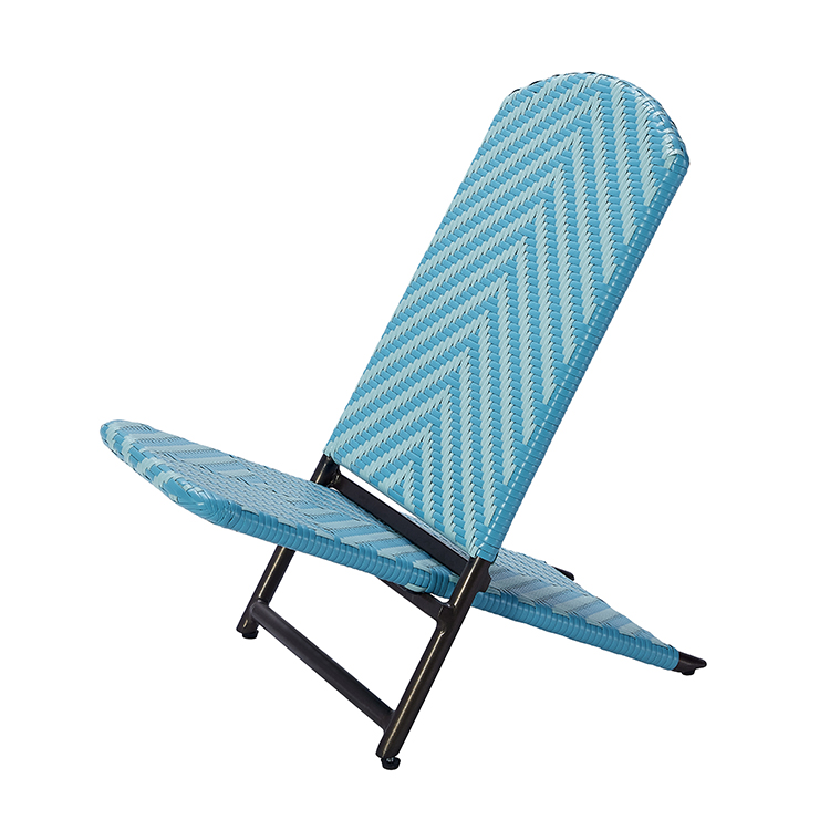Nordic Style Space-Saving Durable Aluminum Waterproof PE Wicker Patio Beach Folding Chair