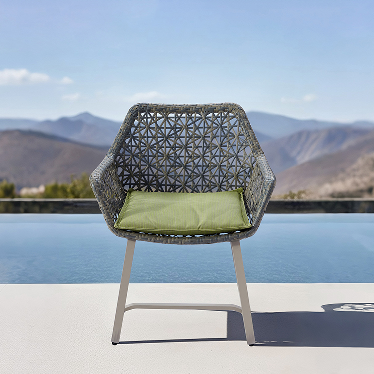 Nordic Style Comfortable Wicker Aluminum Weatherproof Garden Seating PE Woven Outdoor Rattan Chair with Cushion