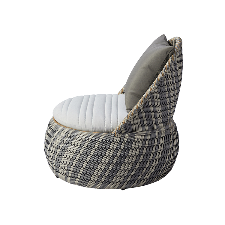 Handwoven All-Weather Round Rattan Chaise Contemporary Outdoor Lounge Chair with Cushioned Backrest