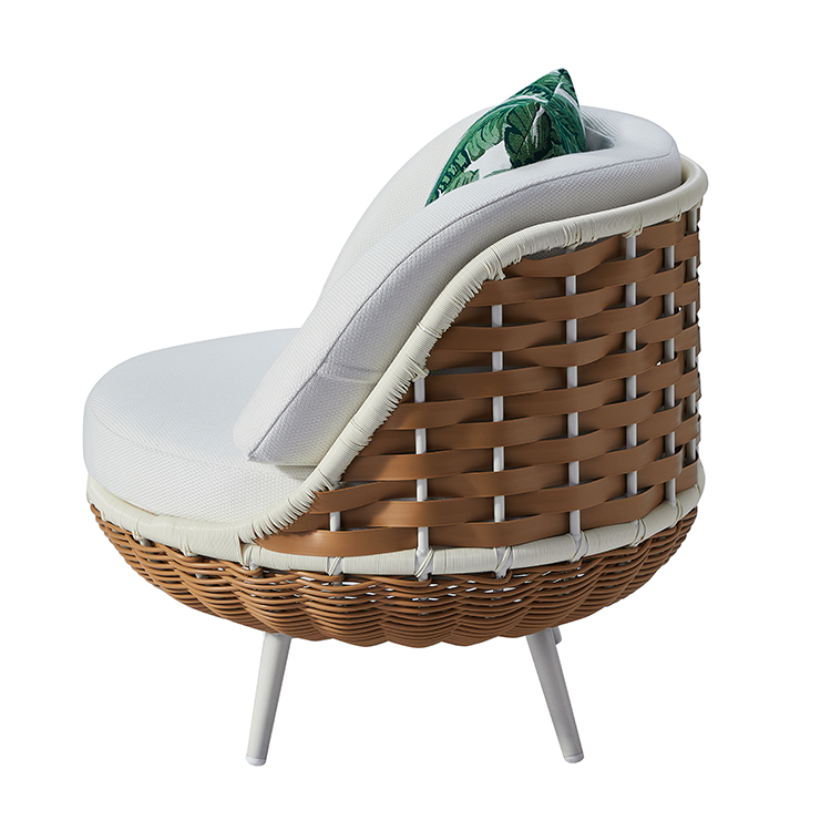 Contemporary Garden Durable Semi-Enclosed PE Wicker Outdoor Lounge Chair