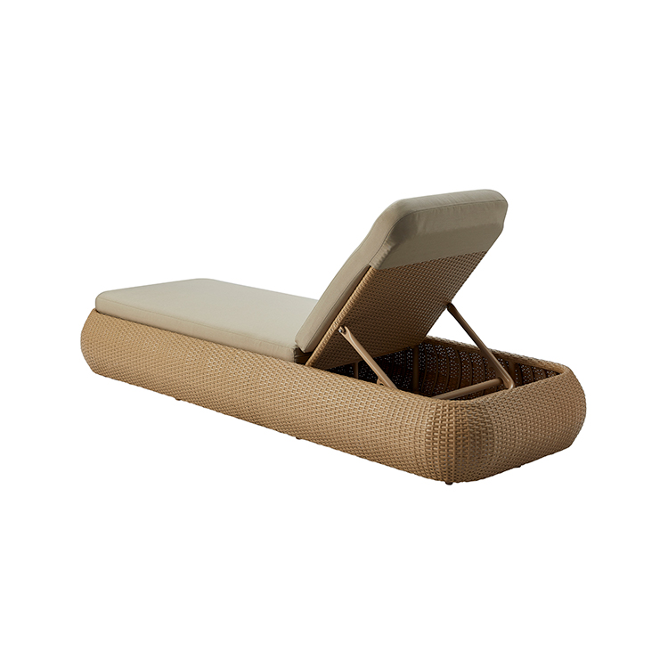 Adjustable Modern Waterproof Garden Lounger Outdoor Wicker Chaise Lounge with Durable Cushion