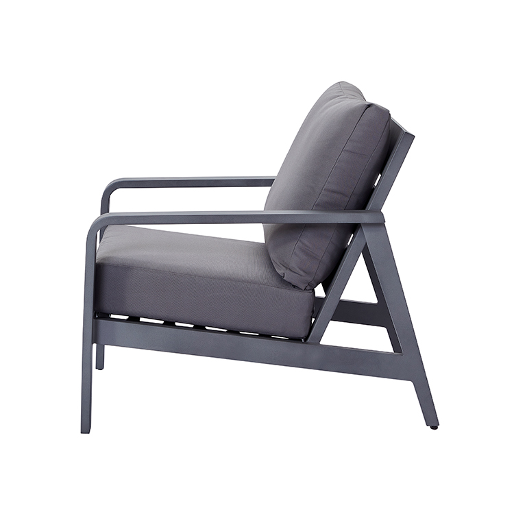 All-Weather Luxury Deep Seating Outdoor 5-Seater Aluminum Chat Sofa Set with Fire Pit