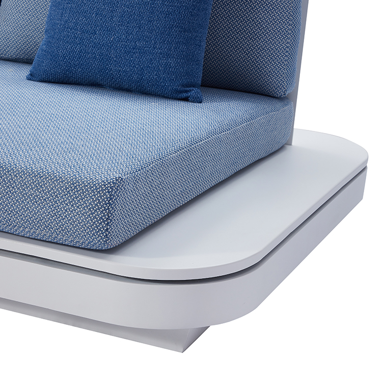 Sophisticated Hotel Patio Lounge Furniture Compact Sun-Resistant Aluminum Sofa Set with Cushion