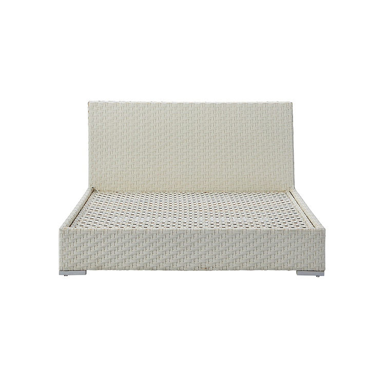 All-Weather Outdoor Elegance Rattan Lounge Garden Poolside Stylish Resort Patio Sofa With Pillow