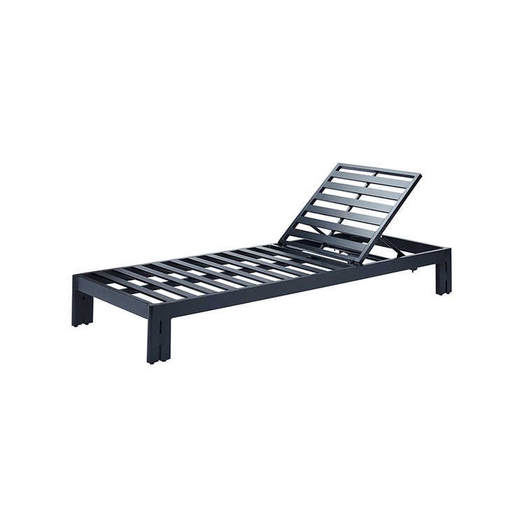 Waterproof and Durable Luxury Outdoor Chaise Lounge Aluminum Poolside Adjustable Lounger with Cushion