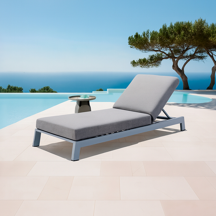 Weather-resistant Outdoor Reclining Garden Chair Poolside Sun Cushioned Lounge
