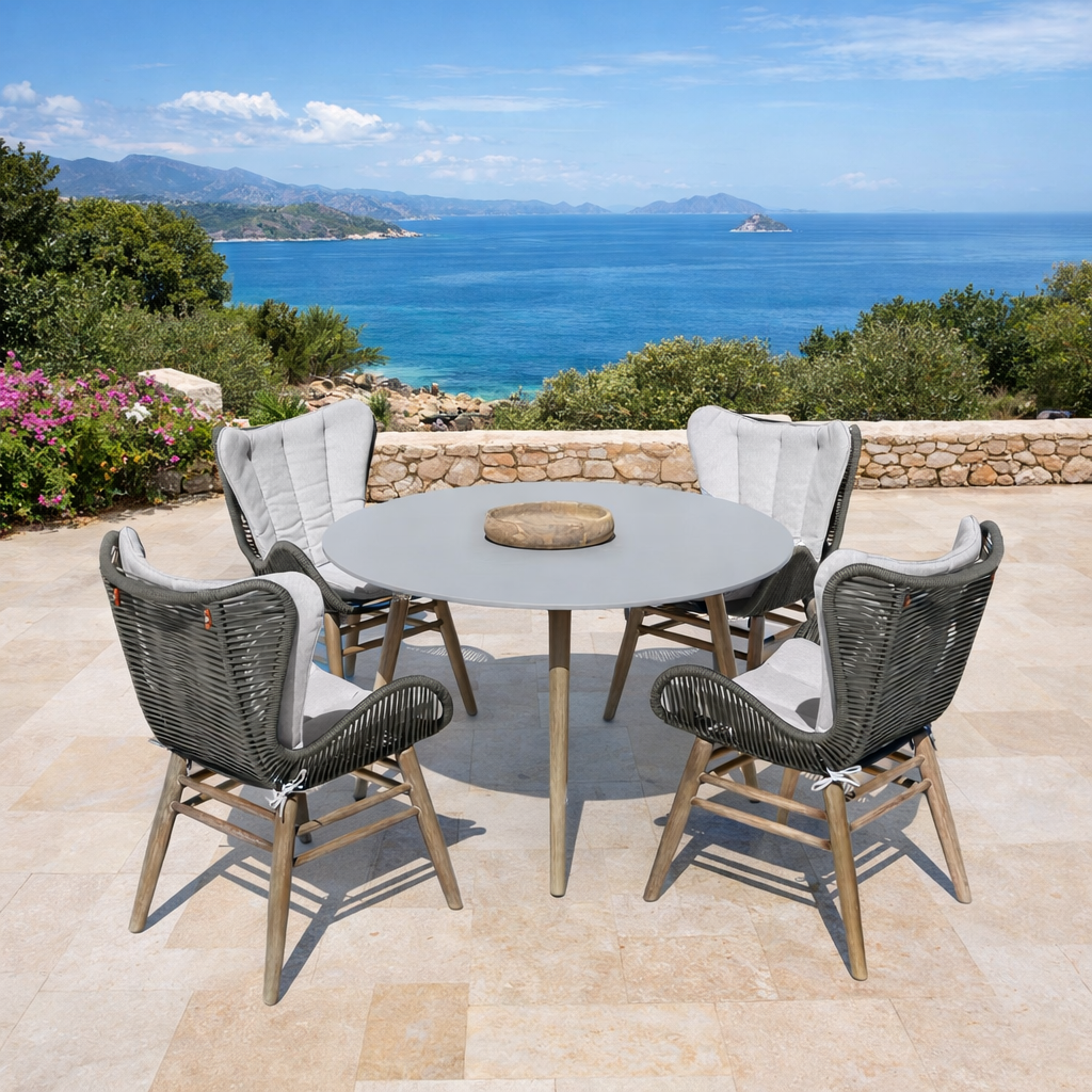 Choosing Between Woven Strap and Rope Outdoor Furniture: A Detailed Comparison