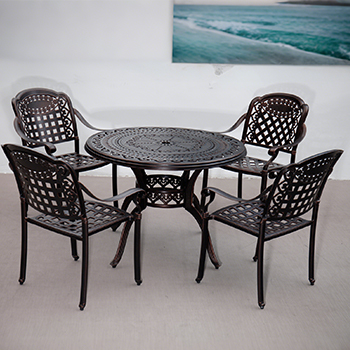 Outdoor Cast Aluminum Furniture