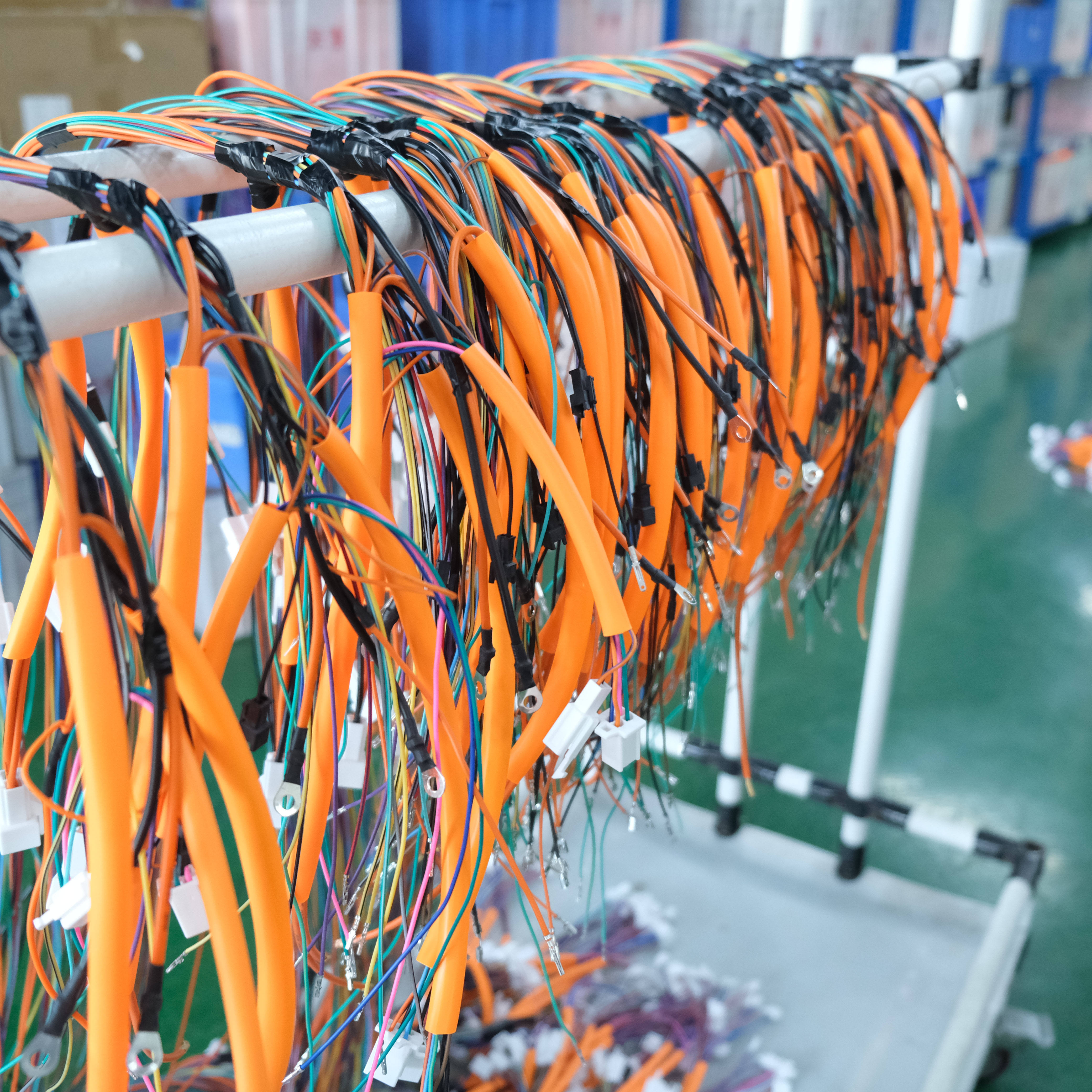 Custom-Designed Wiring Harnesses for Car Engines Roof LED Lights and Other Integrated Components