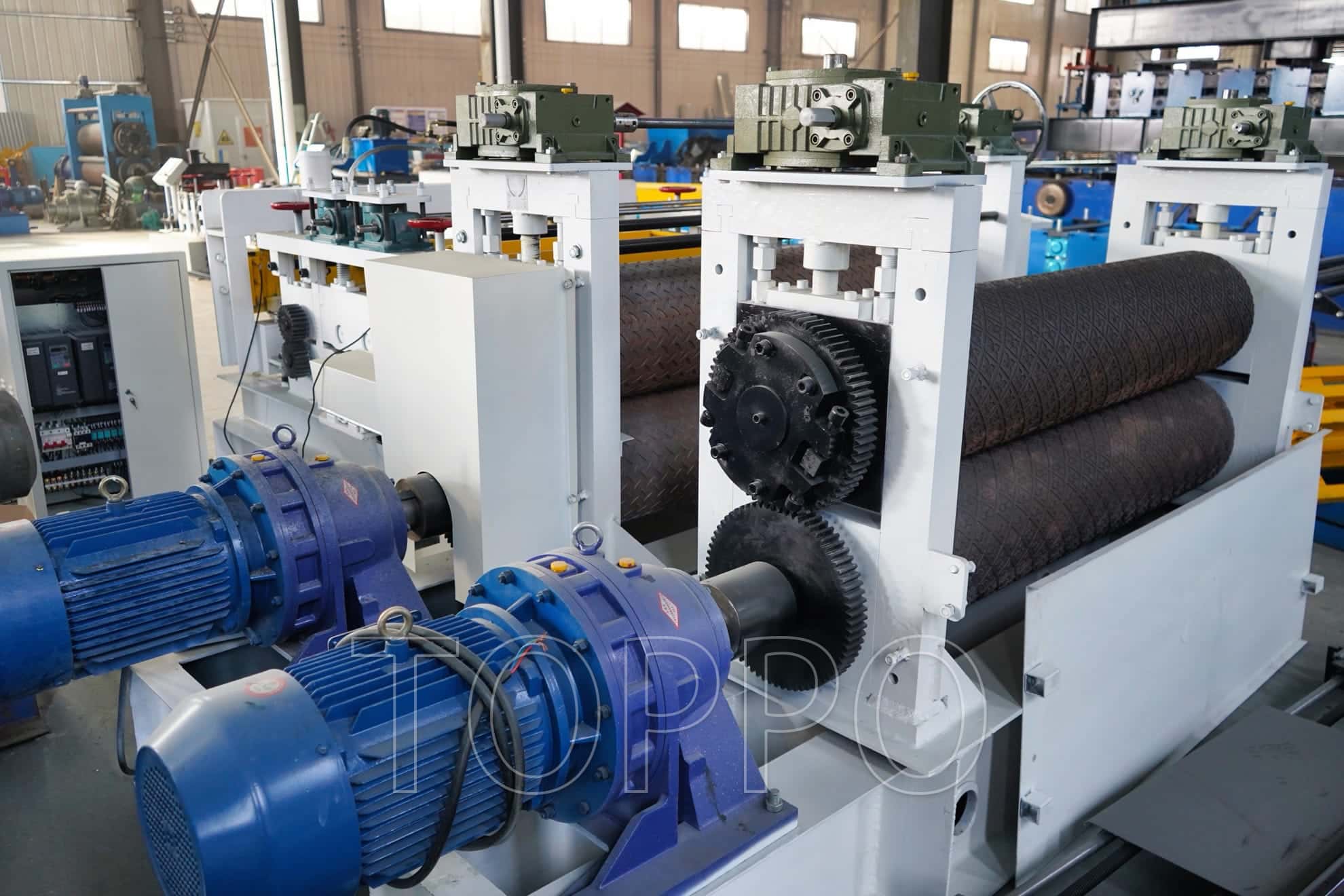 Heavy Duty Color Steel Aluminum Cold Plate Metal Embossing Machinery