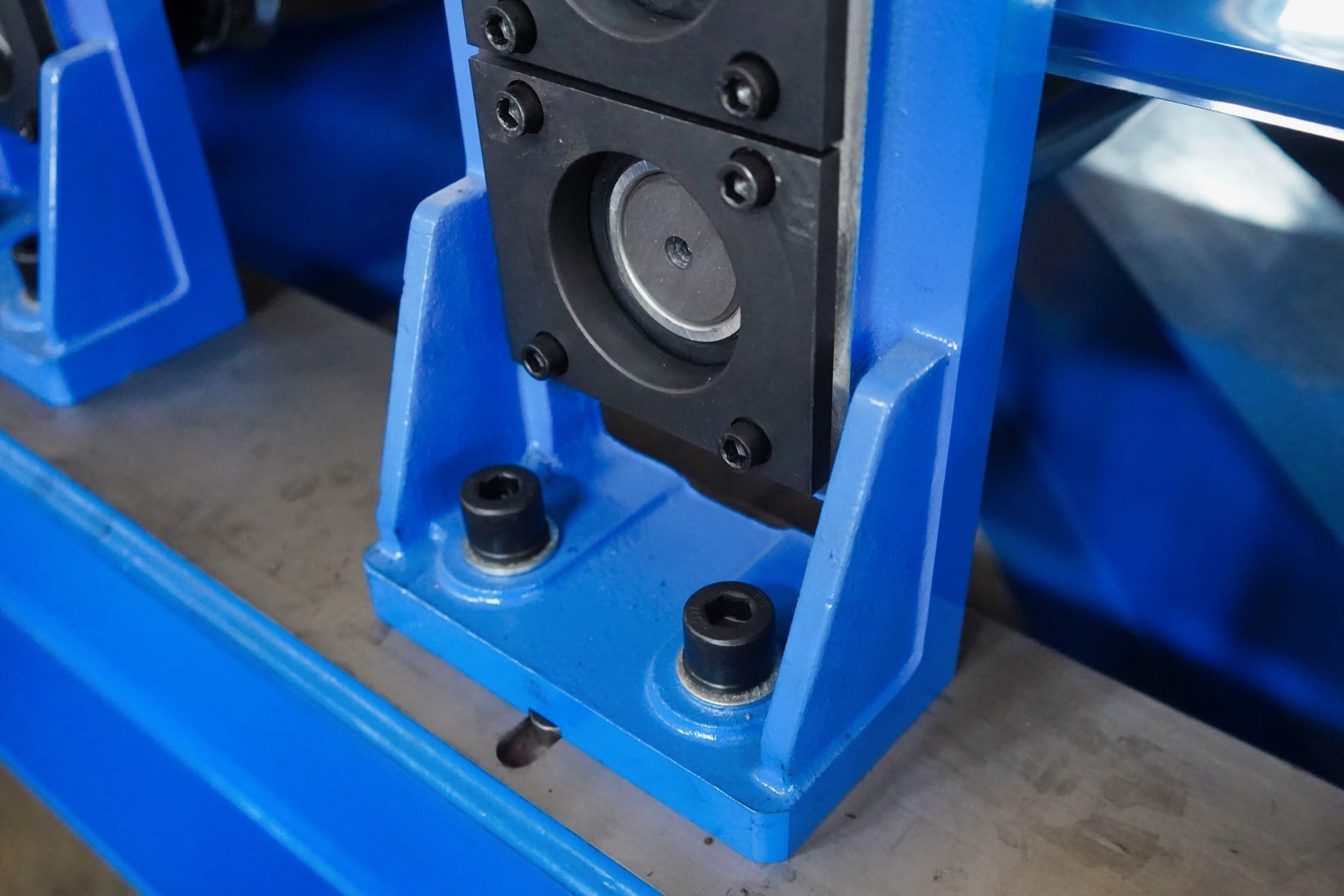 Heavy-Duty Glazed Tile Roll Forming Machine with Hydraulic System