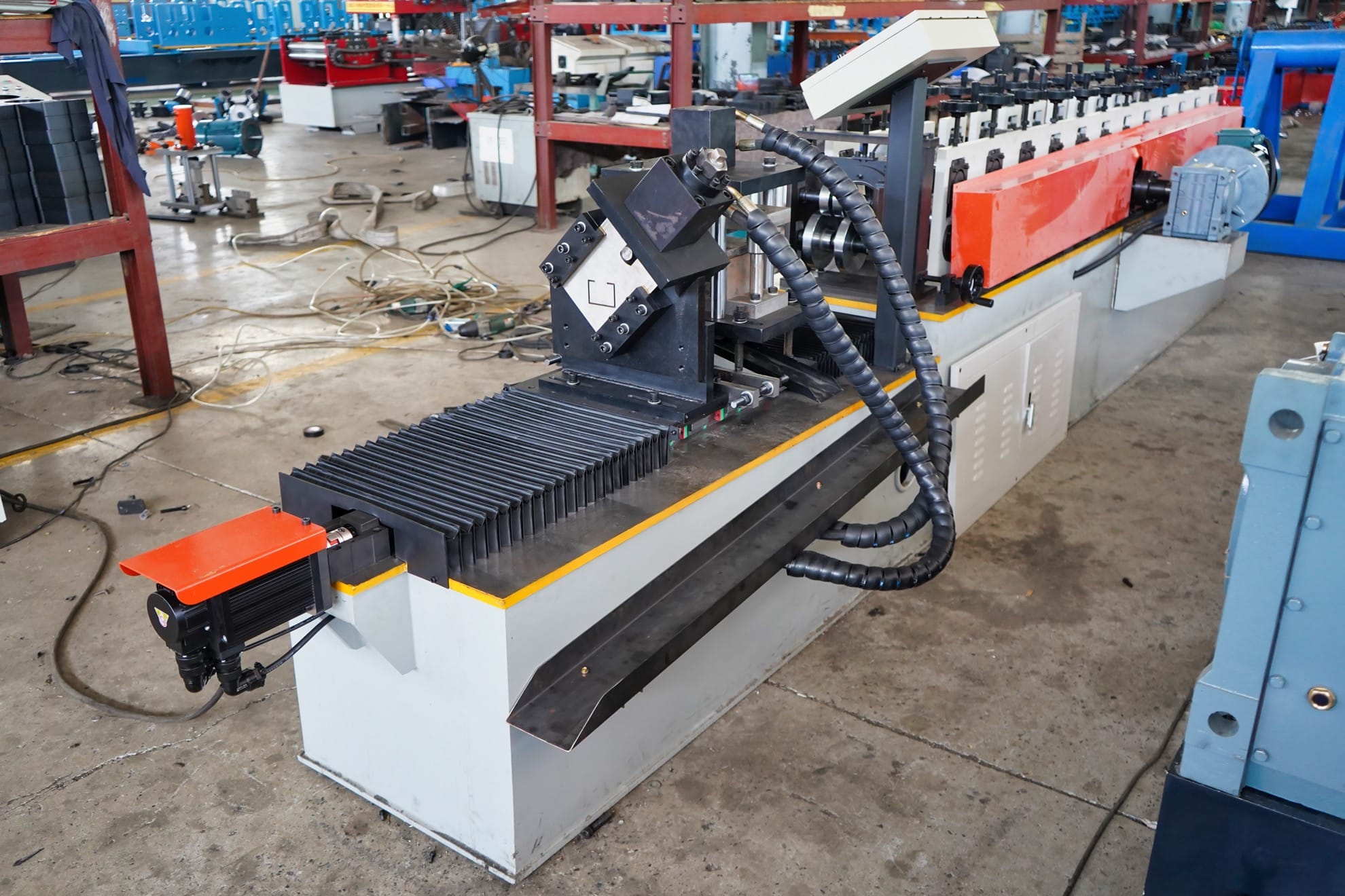 Light Gauge Steel Stud Roll Forming Machine for Customized Production Line Configuration