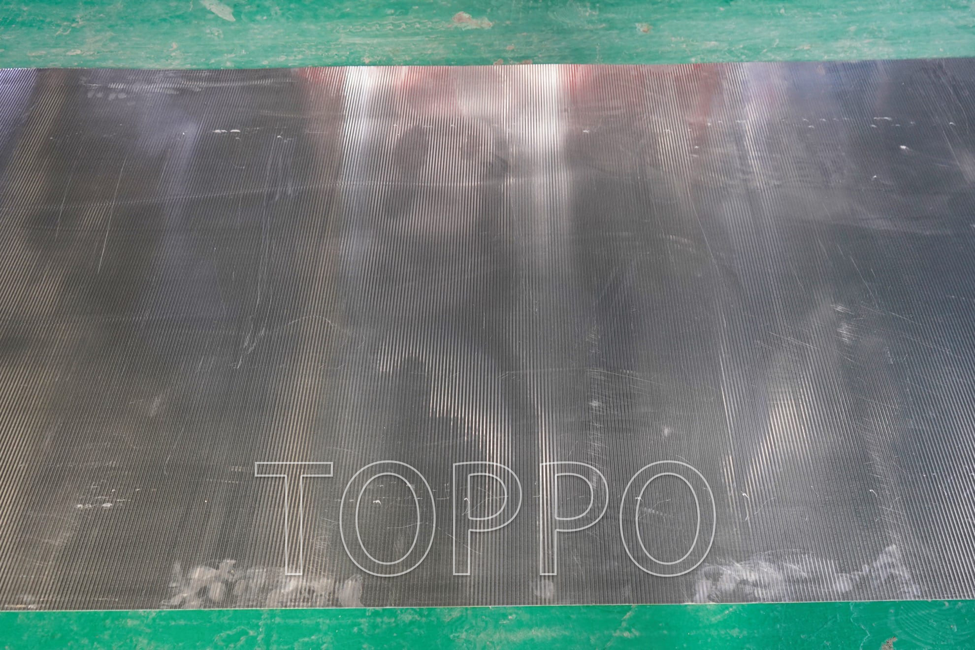 Industrial Wave Pattern Metal Sheet Embossing Machine with Manual Clutch System