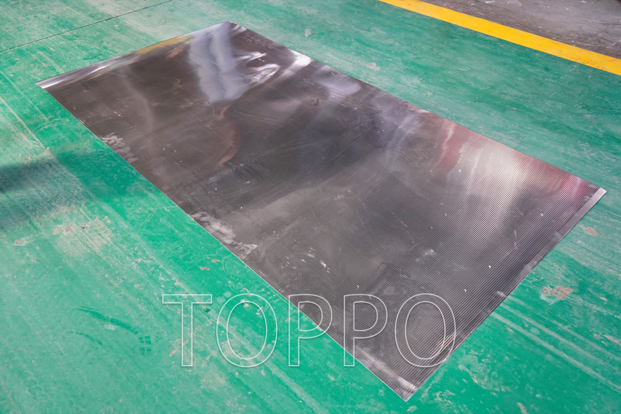 Industrial Wave Pattern Metal Sheet Embossing Machine with Manual Clutch System