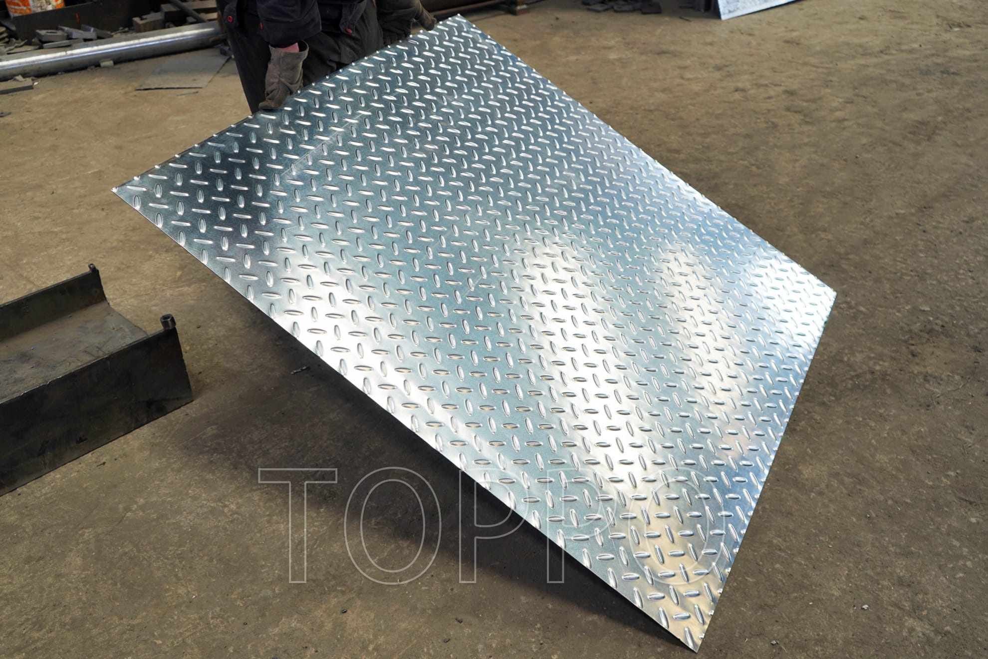 High Precision Metal Sheet Embossing Machine for Industrial Applications