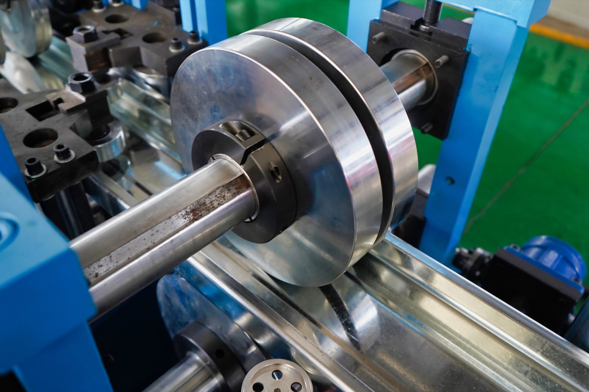 Fully Automatic C Z U Steel Purlin Roll Forming Machine