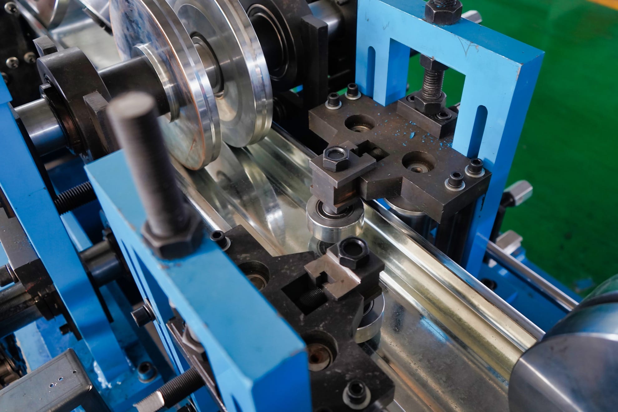 Automatic CZU Purlin Roll Forming Machine with Hydraulic Punching
