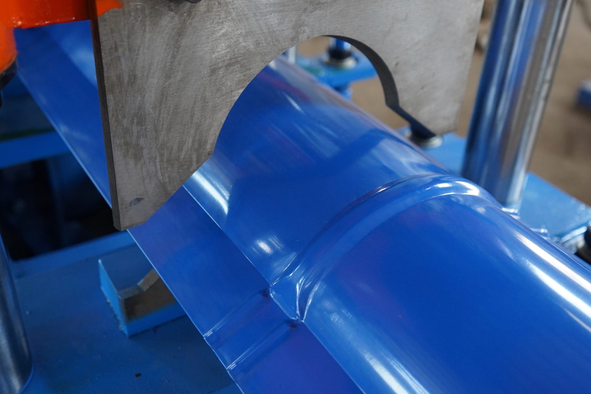 Industrial Ridge Cap Roll Forming Machine with Hydraulic Shear