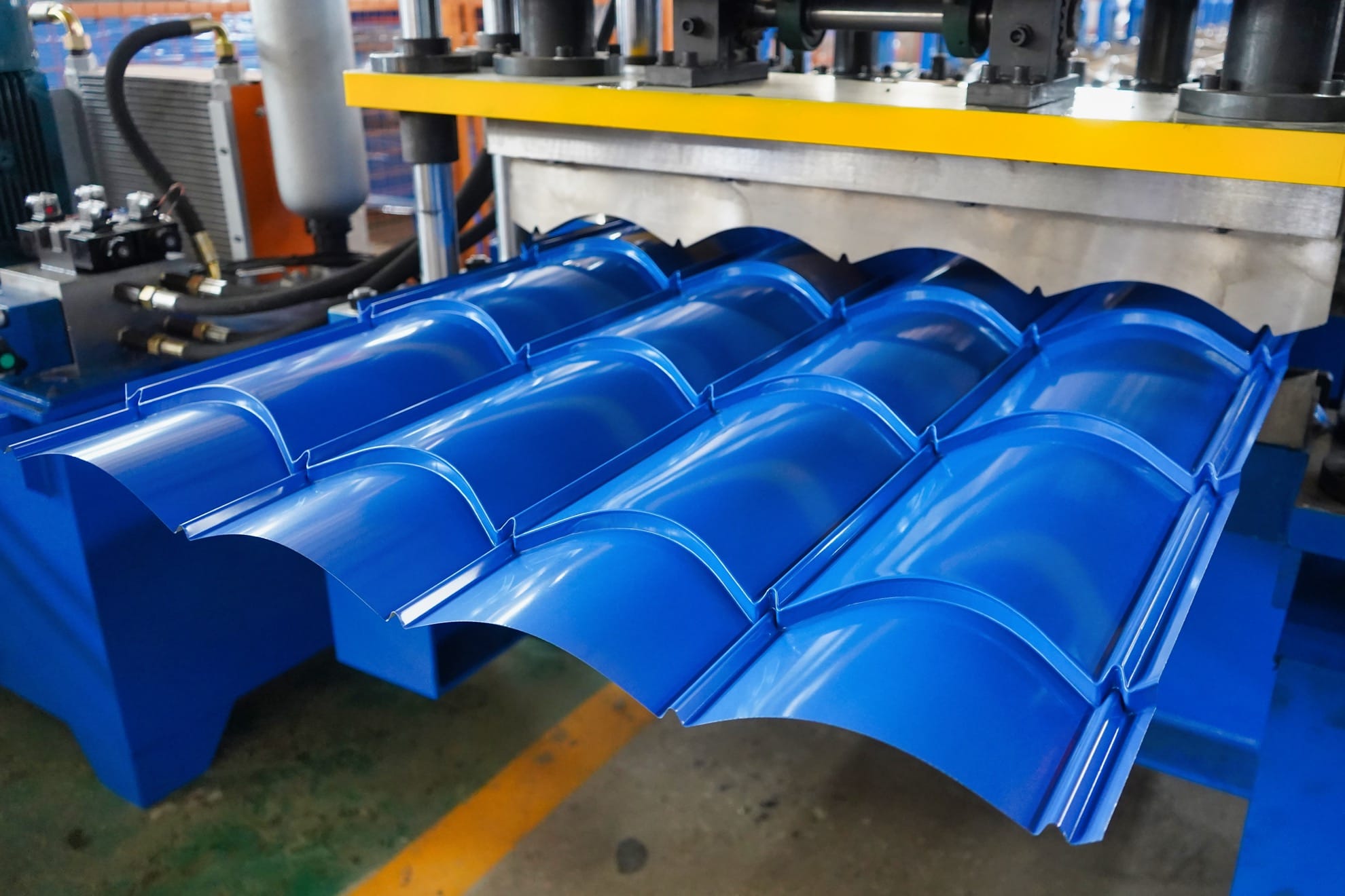 Automatic 828 Glazed tile Roofing Sheet roll forming machine